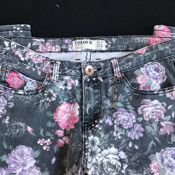 Floral Faded Skinnies - Picture 7 of 8